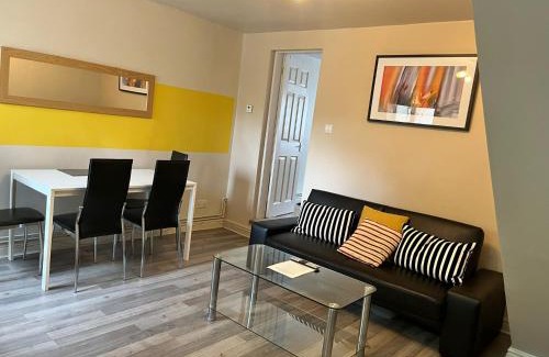 Swindon Apartamento | Swindon Home from Home 2 - EnterCloud9SA
