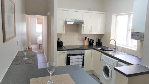 Swindon Apartamento | Swindon Home from Home 2 - EnterCloud9SA