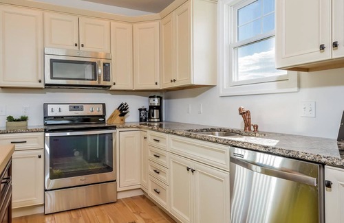 Douglas Condominio | Swing Bridge Condo - Unit 40