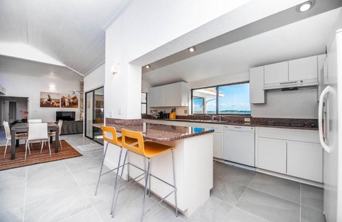 Clermont Casa | SWISS 06 - Lake Sumner