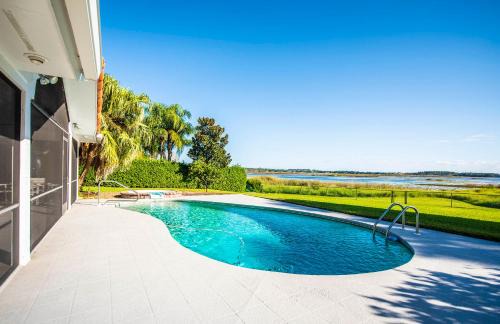Clermont Casa | SWISS 06 - Lake Sumner
