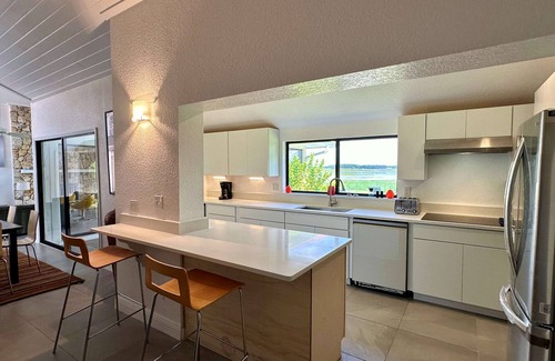 Clermont Casa | SWISS 06 - Lago Sumner