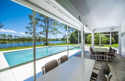 Clermont Casa | SWISS 23 - Lake Stephanie