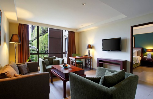 Sunset Road Hotel | Swiss-Belhotel Rainforest