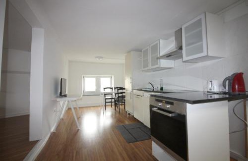 Hottingen Apartamento | Swiss Star California - Self Check-In