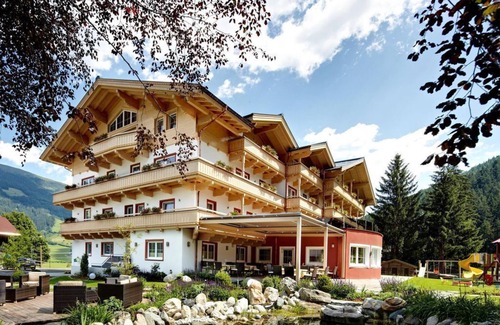 Schonbach Casa | Zirbensuite - Hotel Grundlhof