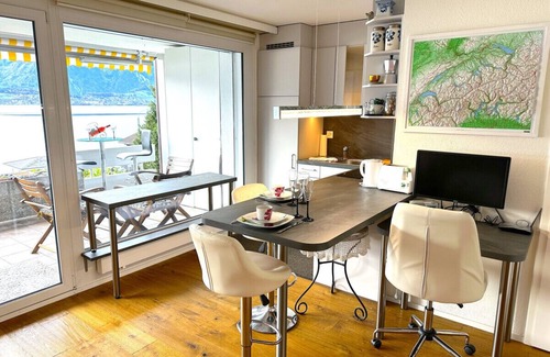 Oberhofen am Thunersee Condominio | SwissHut Stunning Views Alps & Lake - Apart. Oberländer