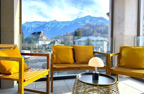 Central Interlaken Casa | SwissHut Modern 5min Interlaken West Station - Apart. Rugen 2