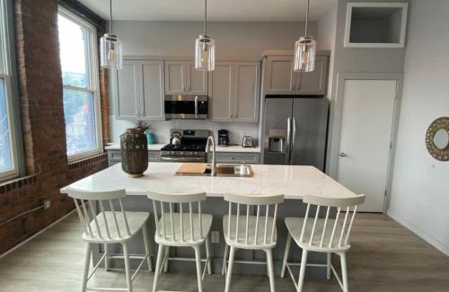 Over-the-Rhine Apartamento | SWIZZLE Explore OTR and Downtown from Rhinegeist
