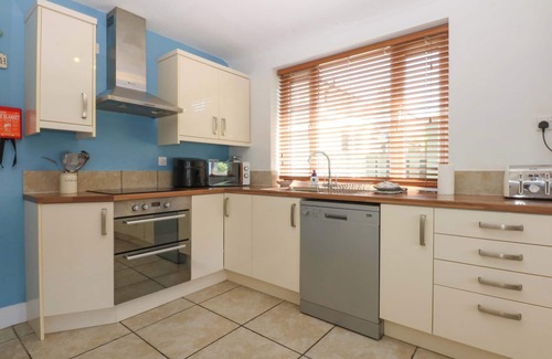 Llanbedrog Cabaña | SWN Y DON, pet friendly, country holiday cottage in Llanbedrog