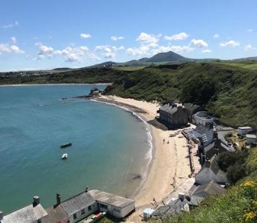 Edern Casa | Swyn-Y-Mor