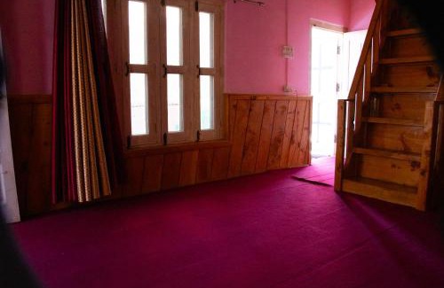 Chakrata Casa | Syanaik Adiyan House