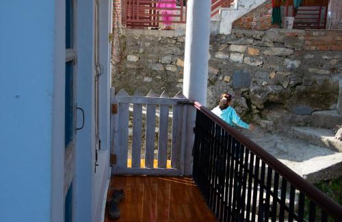 Chakrata Casa | Syanaik Adiyan House
