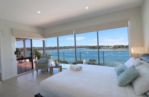 Merimbula Cabina | Sybella - 4 bedroom option (Ocean views with a pool)