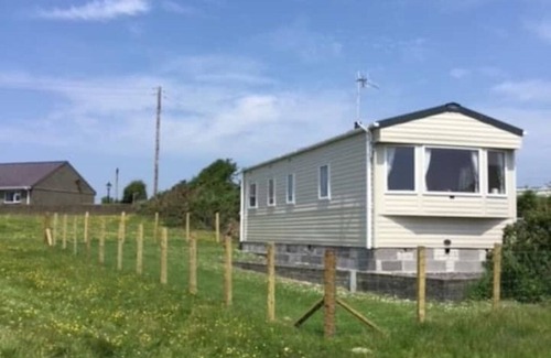 Rhoshirwaun Casa | Sychnant 4 berth caravan with stunning views.