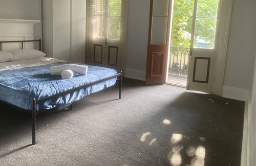 The Rocks Casa | Sydney CBD 3 bedroom house in historical neighbourhood, The Rocks