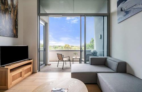 Crows Nest Apartamento | Sydney Urban Oasis Balcony Views and BBQ