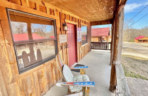 Mountain View Casa | Sylamore Depot Cabin # 302