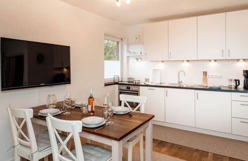 Tinnum Apartamento | Sylt is a valuable habitat and a soothing vacation spot, a paradisiacal realm of peace and tranquillity.