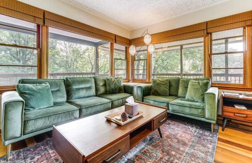 Sylva Casa | Sylva Riverfront Cabin Near WCU Pet-Friendly!