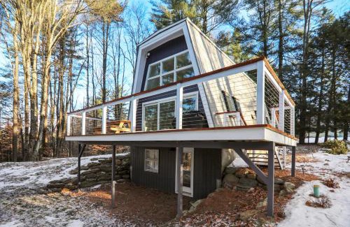 Stowe Area Casa | Sylvan Park: 3 br A-frame w/deck near Village