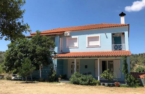 Velos Casa | Sylvia's Village Home