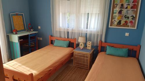 Velos Casa | Sylvia's Village Home