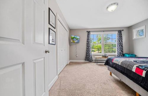 Old Orchard Beach Apartamento | Symphonic Serenity-2BR Rhythmic Retreat