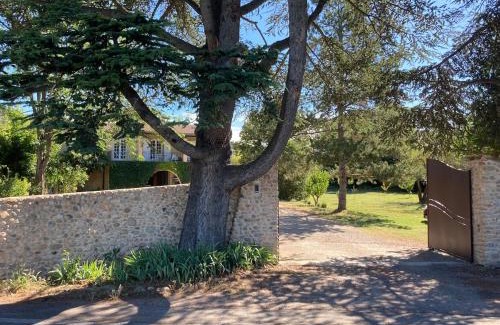 Greoux-les-Bains Apartamento | Symphonie Gîte Appartement meublé