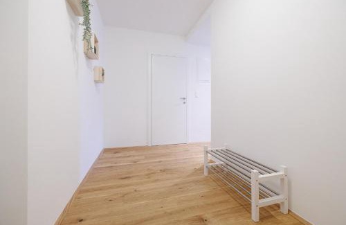 Neulerchenfeld Apartamento | SYMPHONY Apartments 40 - Modern Loft with Terrace and Grill in Central Location