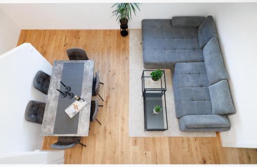 Neulerchenfeld Apartamento | SYMPHONY Apartments 41 - Modern Loft with Terrace and Grill in Central Location
