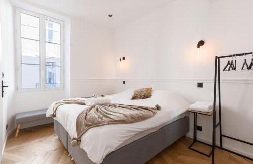 Riou - Petit Juas - Av de Grasse Apartamento | Syssi - 3 Chambres avec salles de bains, spacieux, calme, moderne, idéal congrès