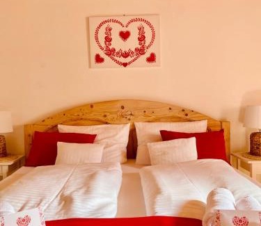 Fertoendred Casa | SZÍVES LAK