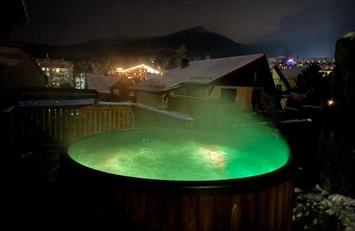 Karpacz Chalet De Esquí | Szafranowe Wzgórze I-Dom z parkingiem, Sauna, zew Jacuzzi