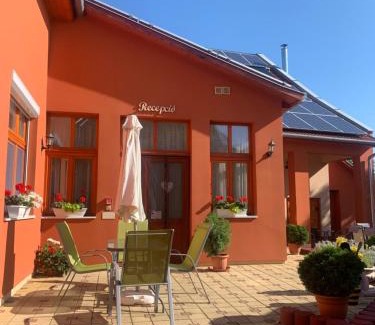 Mako Cama Y Desayuno | Szent István Wellness Panzió
