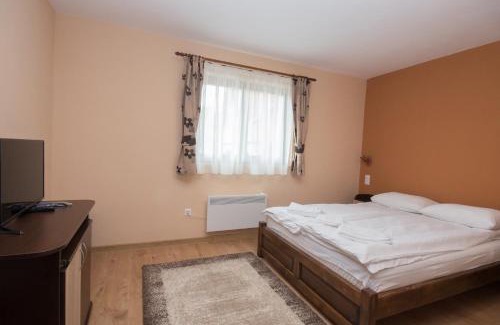Dealu Casa | Sziklakert Fogadó