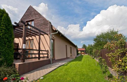Bank Apartamento | Tó apartmanházak