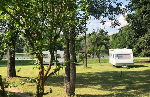 Tiszafured Otro | Tóparti Camping