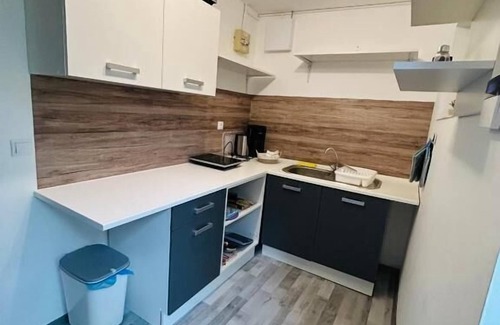 Siofok Chalet De Esquí | Töreki Cottage - One Bedroom Chalet, Sleeps 3
