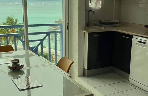 Perinet Apartamento | T 3 with view of ilet Gosier and Basse Terre