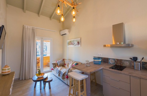 Gimari Villa | T'adelfia - Propiedad entera
