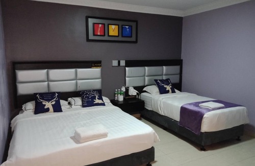 Bukit Indah Hotel | T Hotel