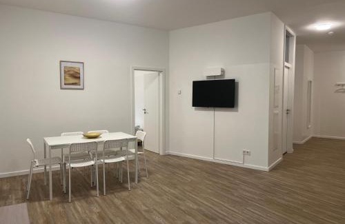 Solingen Apartamento | T&K Apartments- 2 Room Apartment - Heart of Solingen
