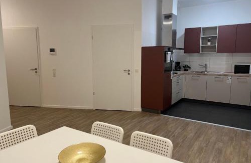 Solingen Apartamento | T&K Apartments- 2 Room Apartment - Heart of Solingen