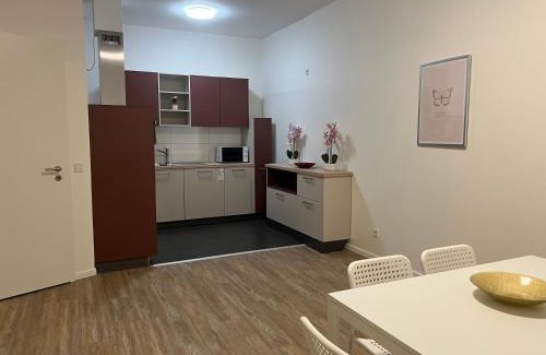 Solingen Apartamento | T&K Apartments- 2 Room Apartment - Heart of Solingen