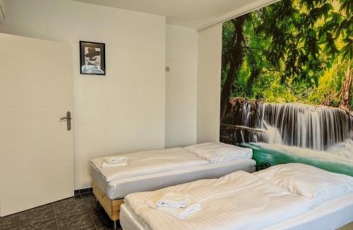 Krefeld Apartamento | T&K Apartments - Krefeld Zentrum - 1 and 2 room Apartments 20min to Fair DUS