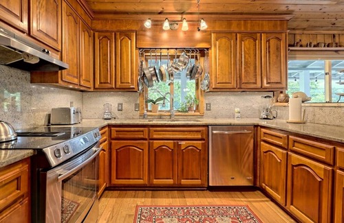 Clayton Casa | T Landing Top & Bottom Units