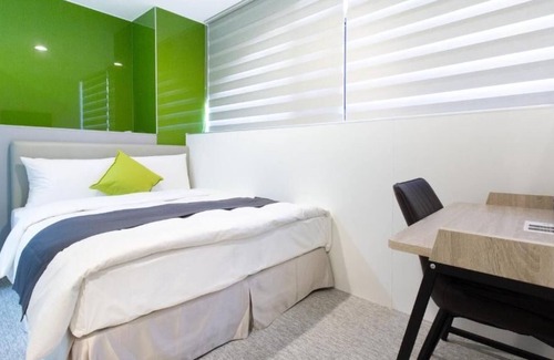 Zhongzheng Hotel | T.O Hotel Main Station