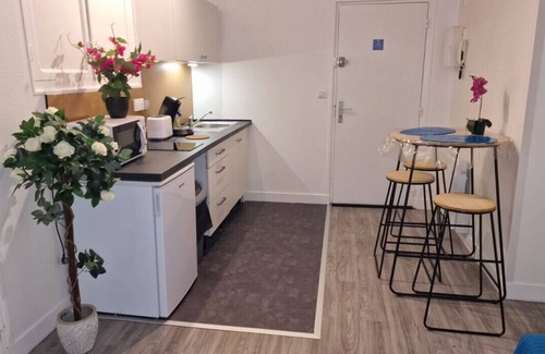 Evreux Apartamento | T1 Bright and Garden Hyper-Centre 5min station