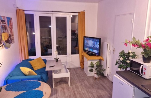 Evreux Apartamento | T1 Bright and Garden Hyper-Centre 5min station
